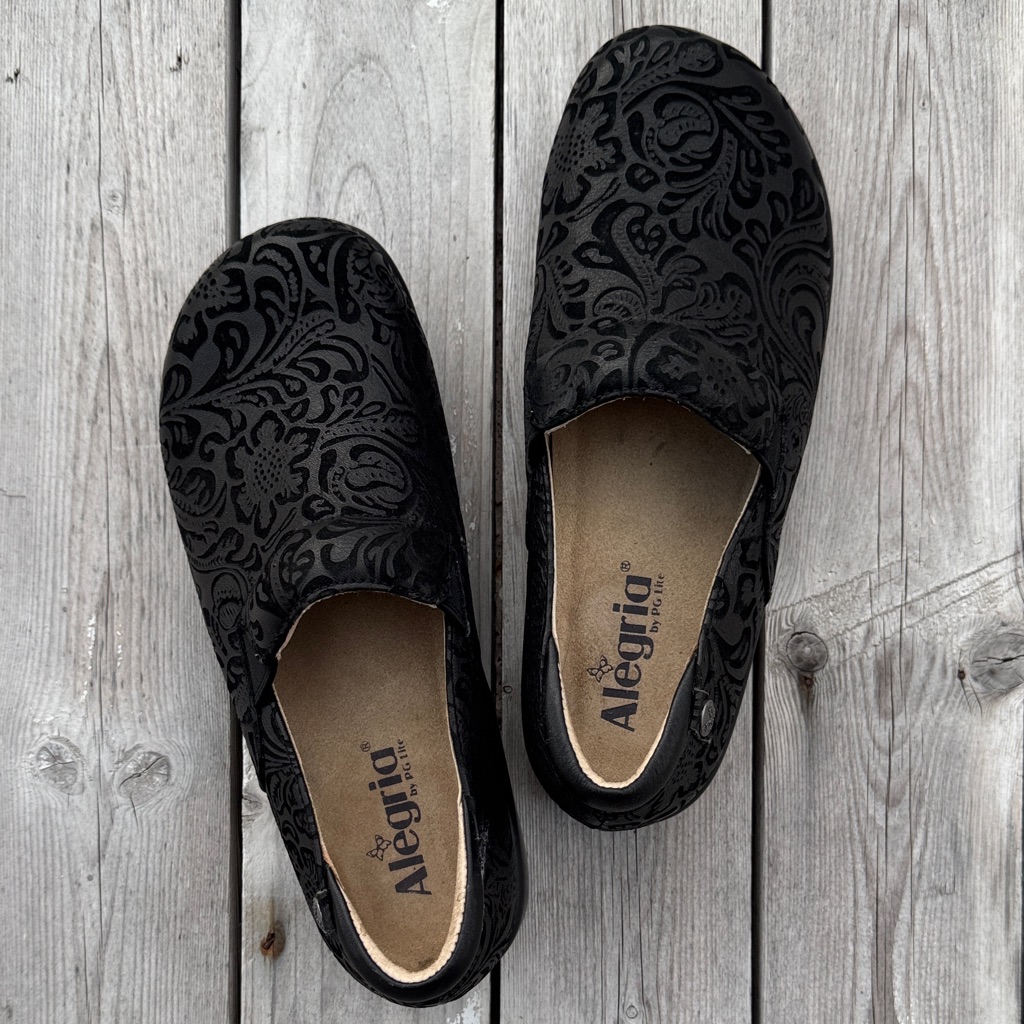 Algeria Brand Keli Shoes In Black Paisley